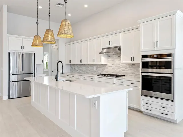 $1,340,000 | 8358 Redonda Loop, Bradenton, FL 34202