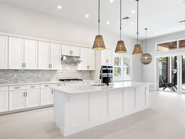 $1,340,000 | 8358 Redonda Loop, Bradenton, FL 34202