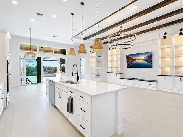 $1,340,000 | 8358 Redonda Loop, Bradenton, FL 34202