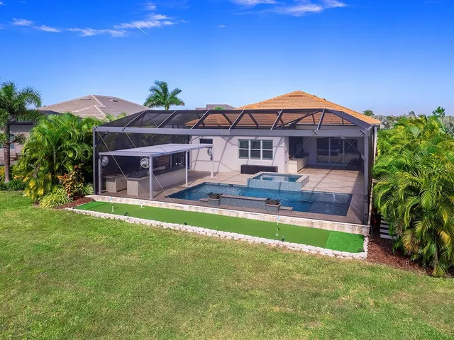 $1,340,000 | 8358 Redonda Loop, Bradenton, FL 34202