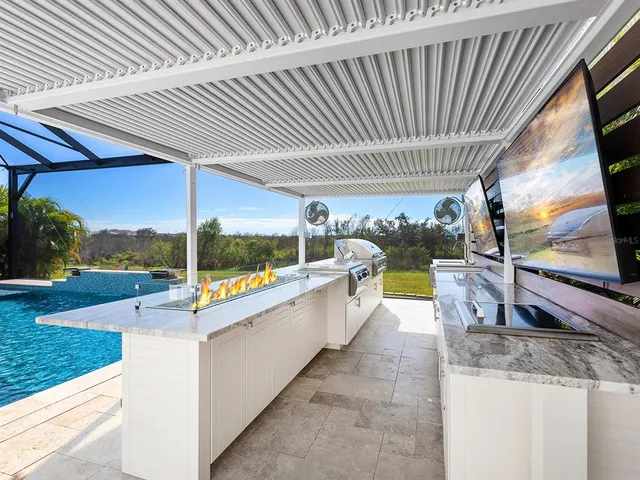 $1,340,000 | 8358 Redonda Loop, Bradenton, FL 34202