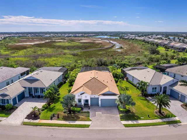 $1,340,000 | 8358 Redonda Loop, Bradenton, FL 34202