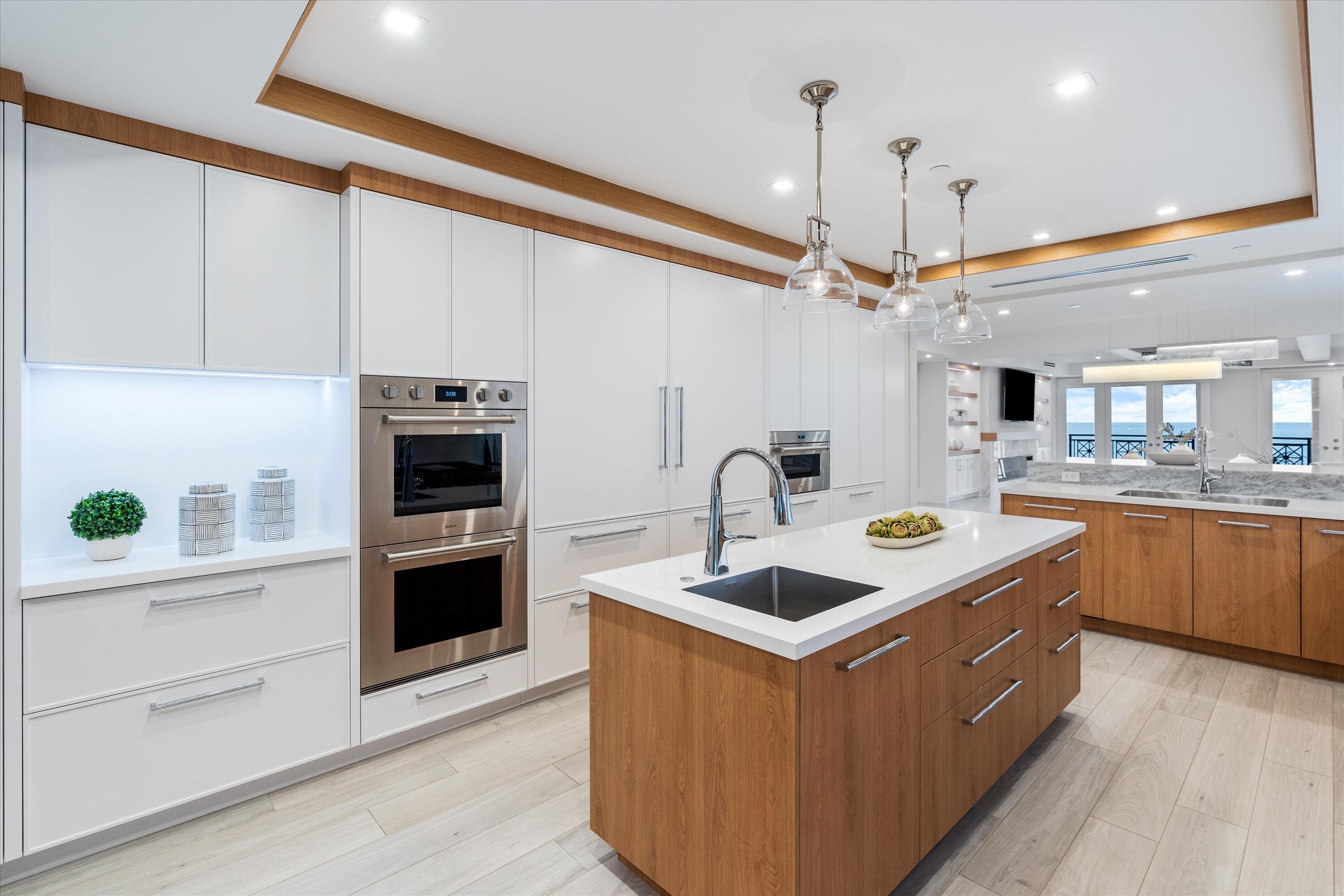 2500 South Ocean Boulevard, Unit 602 Boca Raton, FL 33432 - Photo 11 of 48 Kitchen