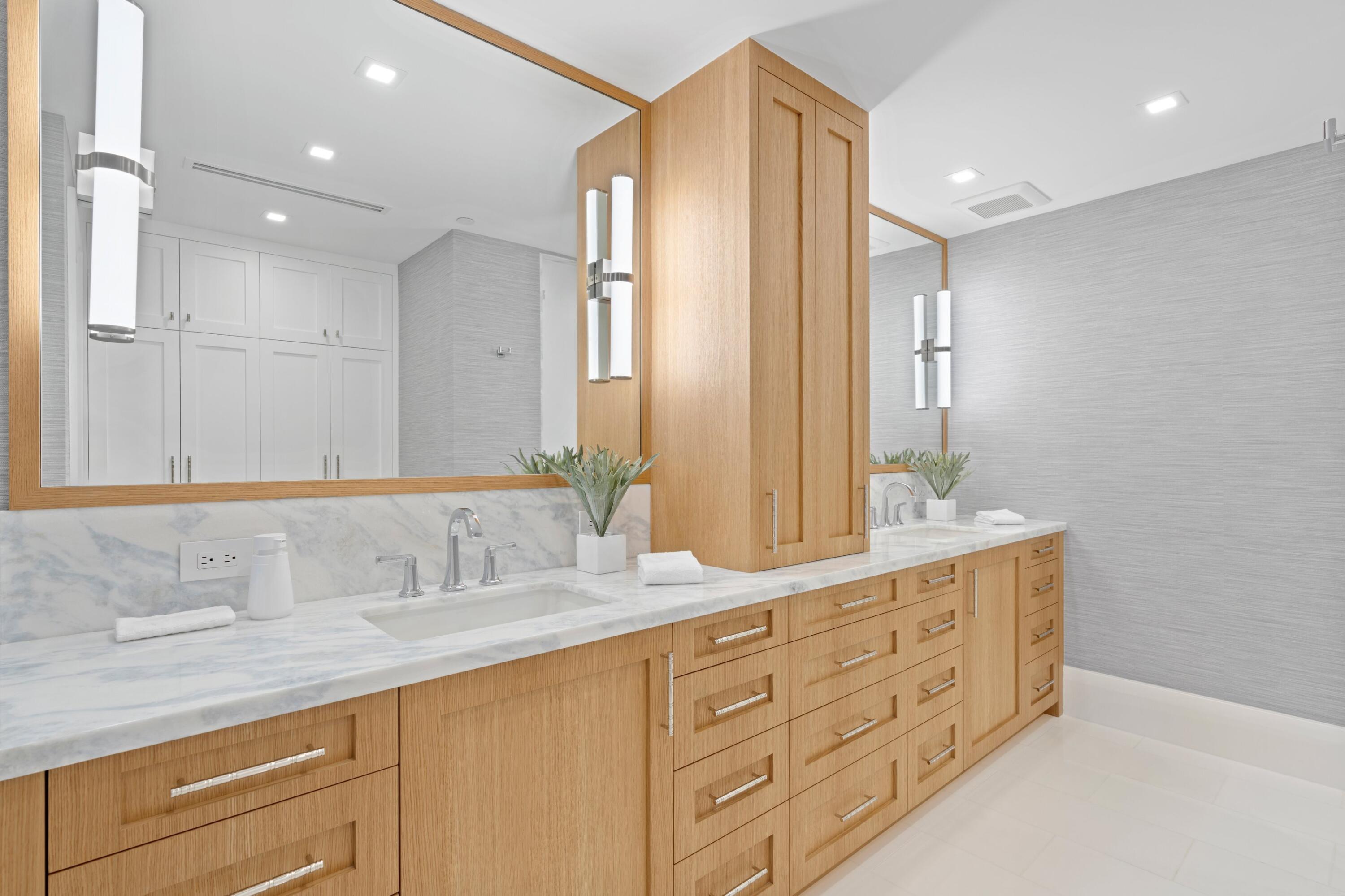 2500 South Ocean Boulevard, Unit 602 Boca Raton, FL 33432 - Photo 17 of 48 Primary Bathroom