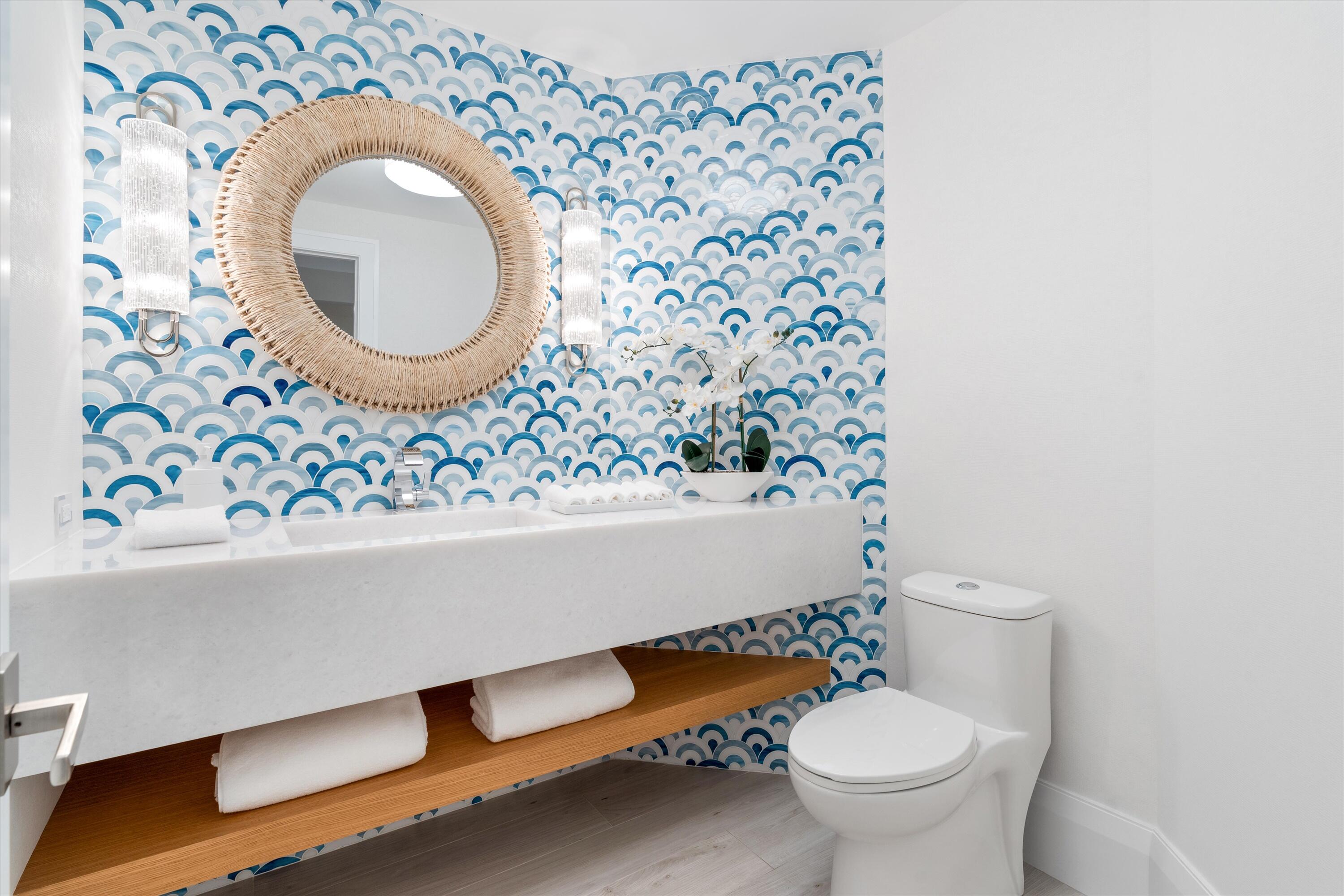 2500 South Ocean Boulevard, Unit 602 Boca Raton, FL 33432 - Photo 29 of 48 Guest Bathroom