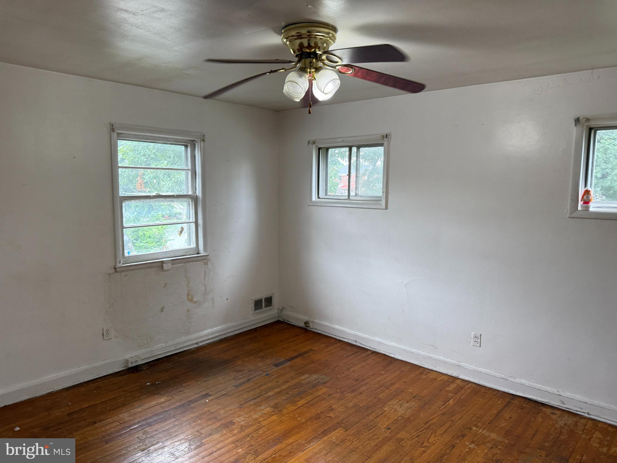 3901 Mortimer Avenue Baltimore, MD 21215 - Photo 14 of 21 a view of an empty room with a window