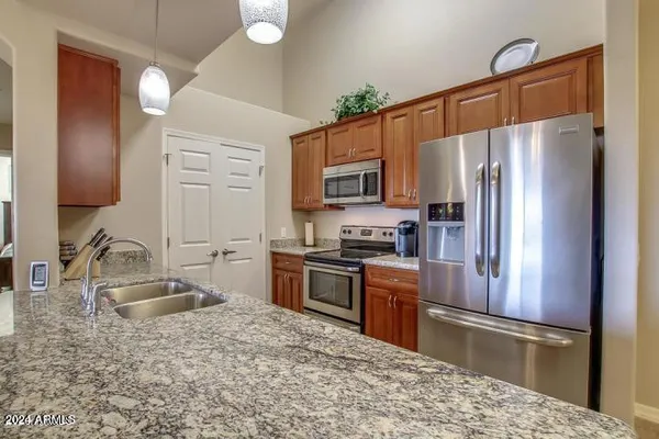 $2,100 | 10136 East Southern Avenue, Unit 3086, Mesa, AZ 85209