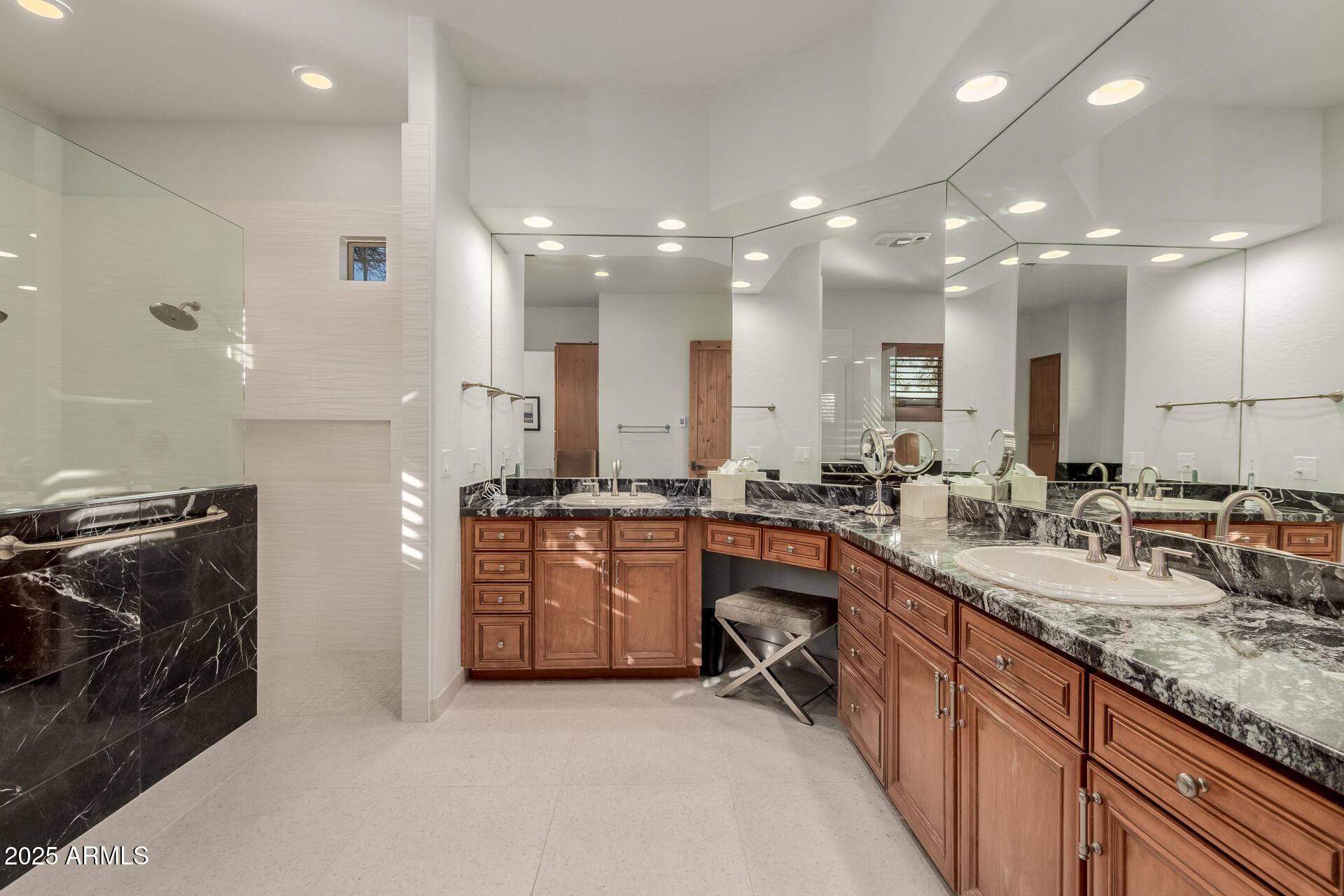 27609 Desierto Drive Rio Verde, AZ 85263 - Photo 36 of 86 PRIMARY BATH