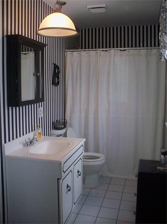 27 Cobblestone Lane, Unit 27 Worcester, MA 01606 - Photo 17 of 24 a utility room with dryer and washer