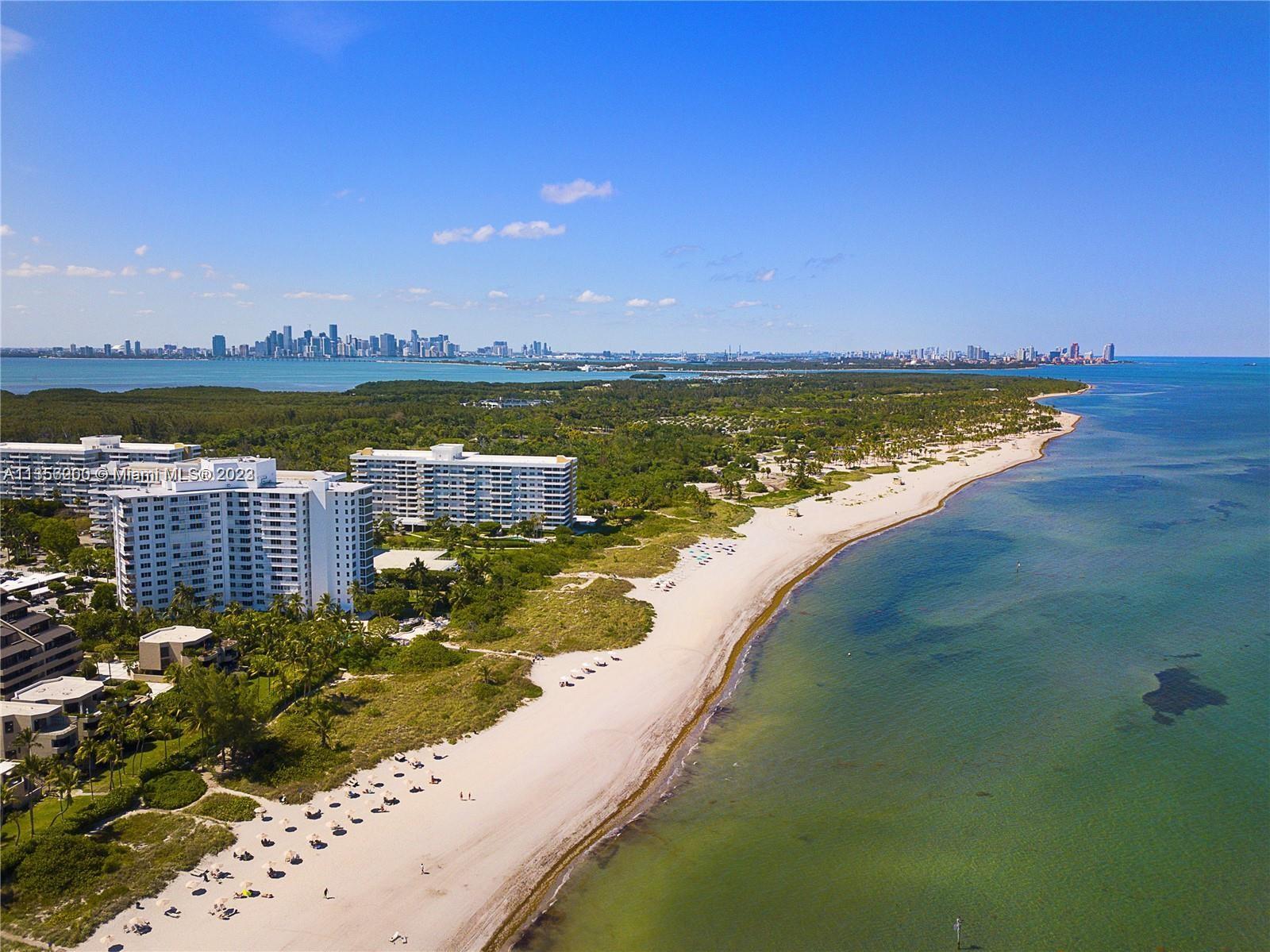 550 Ocean Drive, Unit 5C Key Biscayne, FL 33149 - Photo 21 of 21 a view of a city and an ocean view