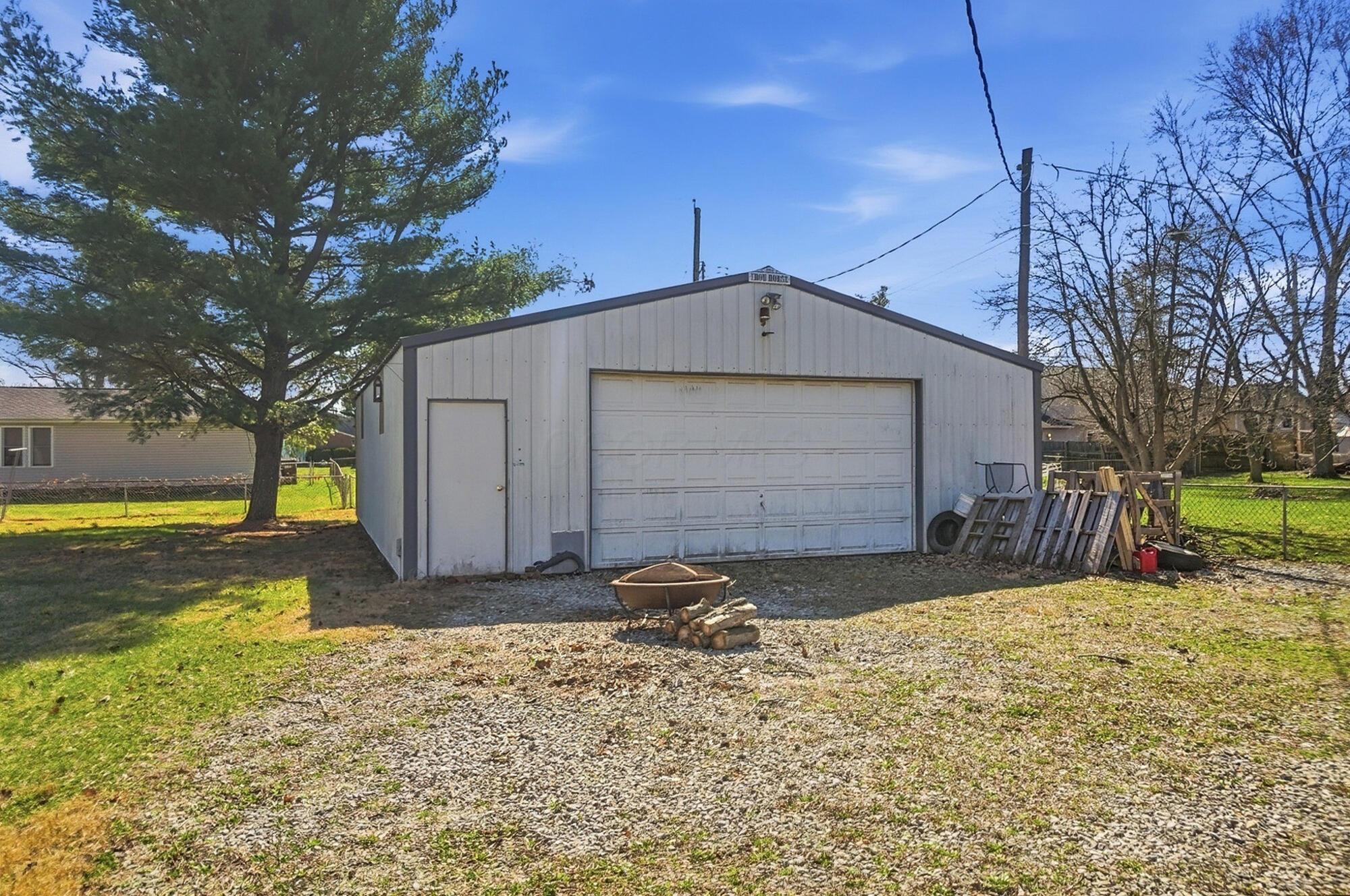 6567 Hall Road Galloway, OH 43119 - Photo 34 of 35