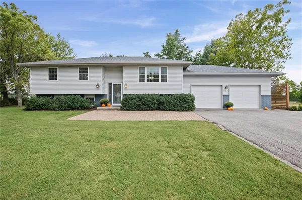 $649,500 | 16409 East 289th Street, Harrisonville, MO 64701