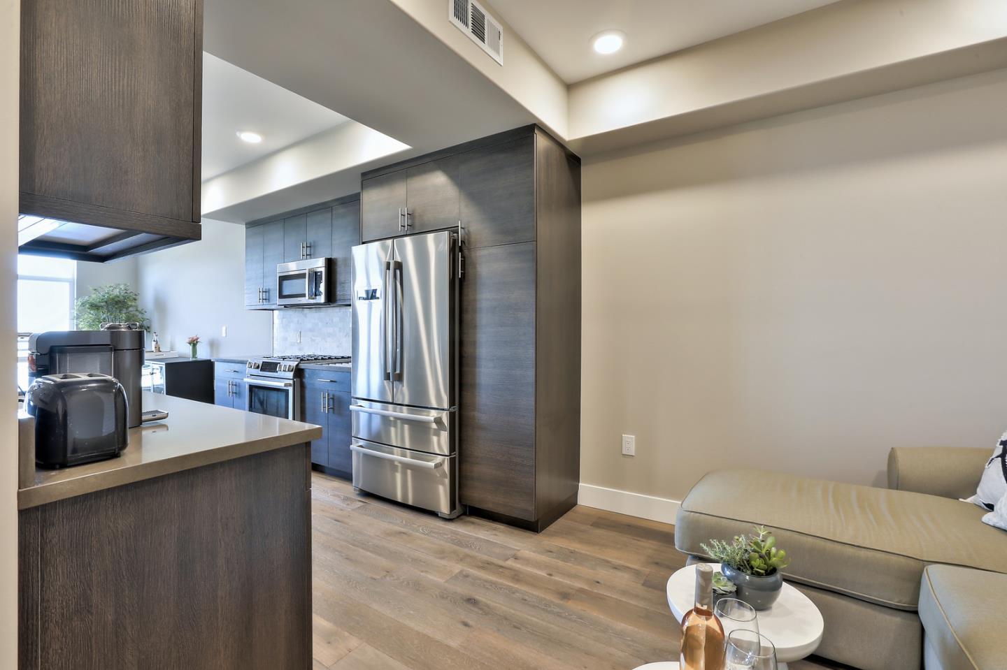 400 Mariners Island Boulevard, Unit 211 San Mateo, CA 94404 - Photo 7 of 32