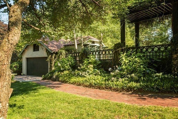 61 Meriam Street Lexington, MA 02420 - Photo 29 of 30 Gallery Image 29