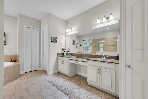 $925,000 | 6002 Watercolor Drive, Lithia, FL 33547