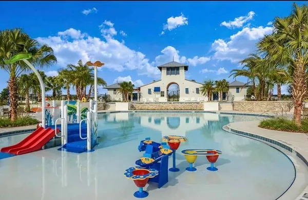 $925,000 | 6002 Watercolor Drive, Lithia, FL 33547