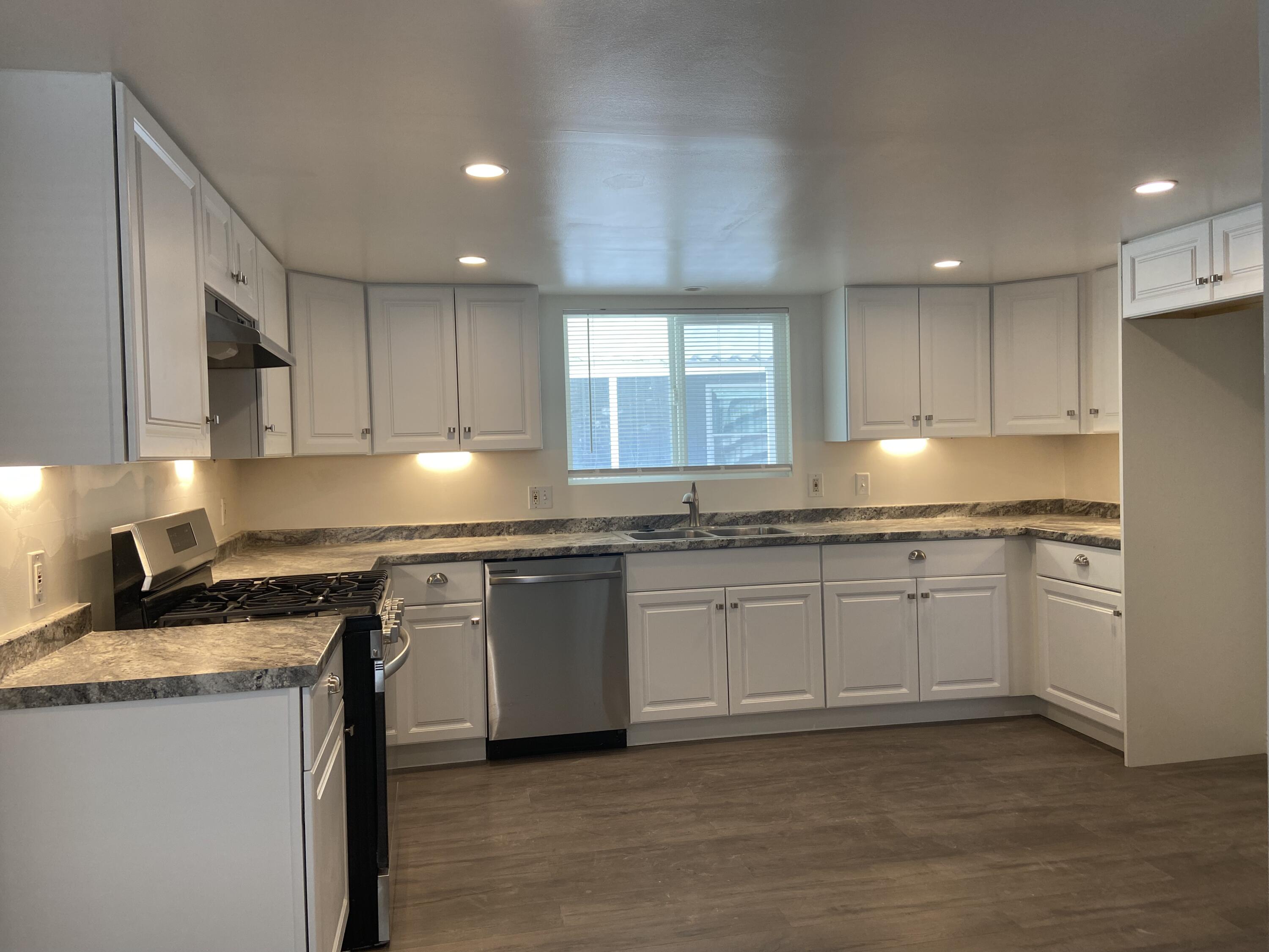 2013 Sonja Drive Rosamond, CA 93560 - Photo 13 of 26 IMG_1291