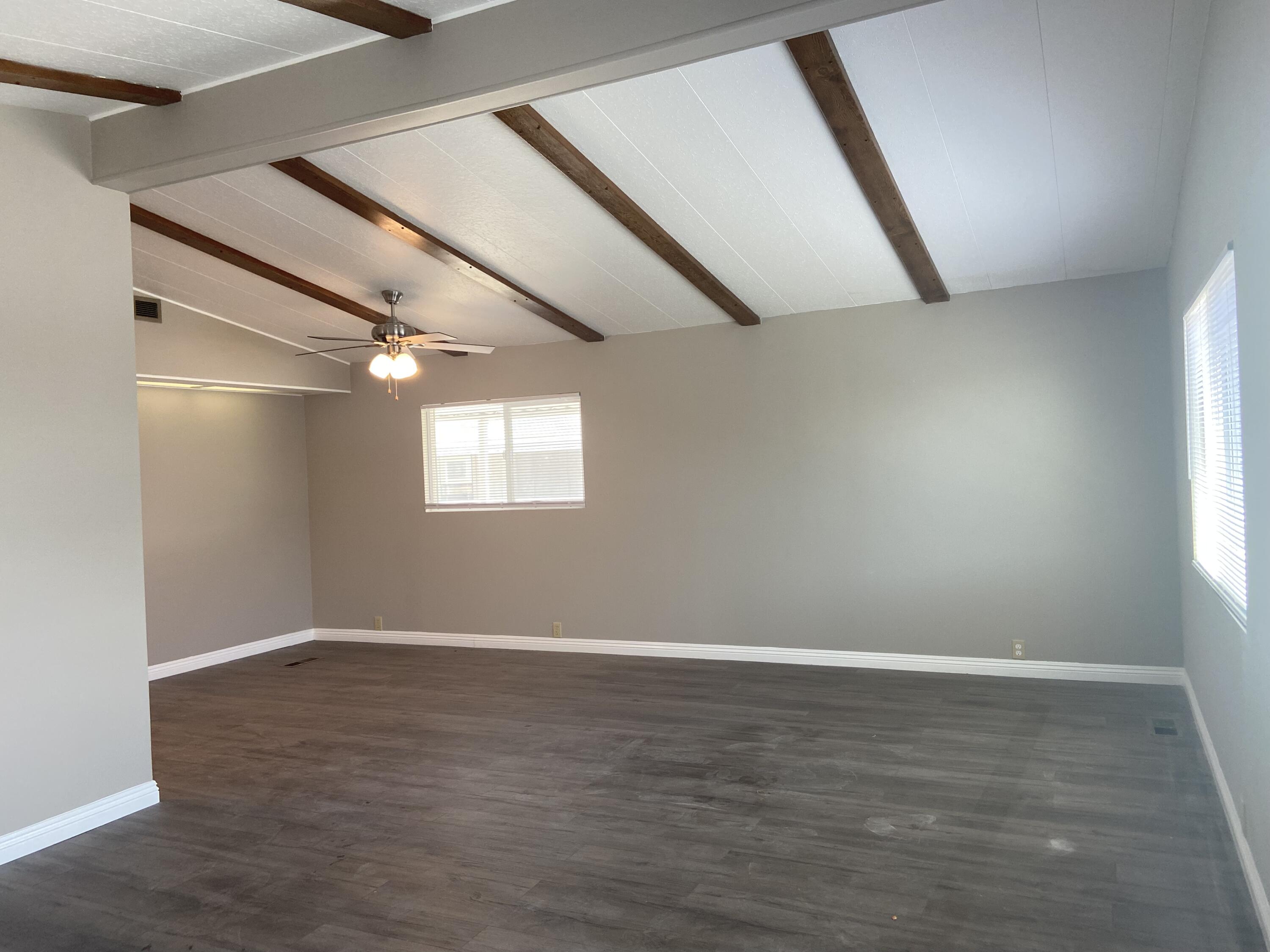 2013 Sonja Drive Rosamond, CA 93560 - Photo 5 of 26 IMG_1306