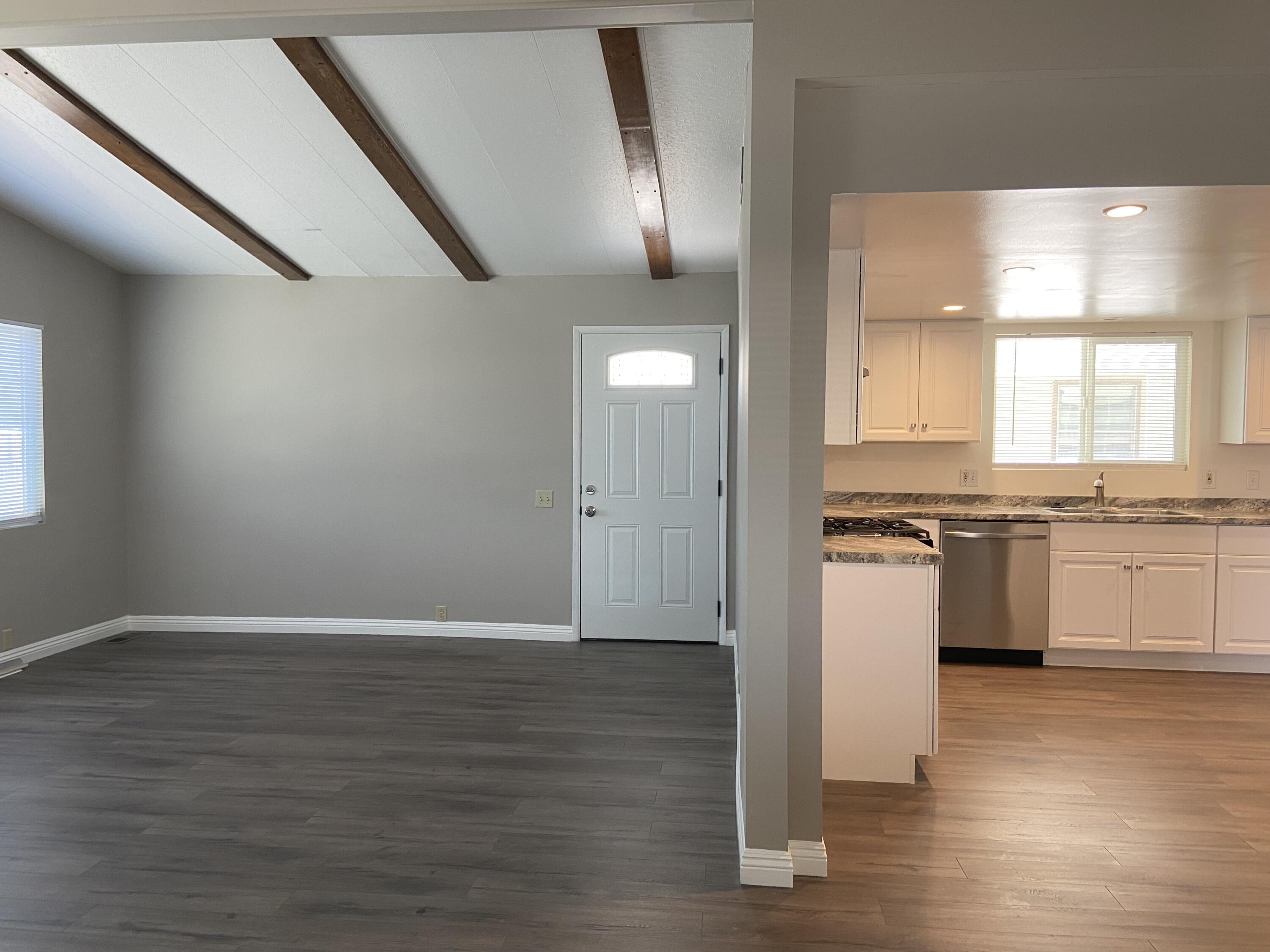 2013 Sonja Drive Rosamond, CA 93560 - Photo 9 of 26 IMG_8982