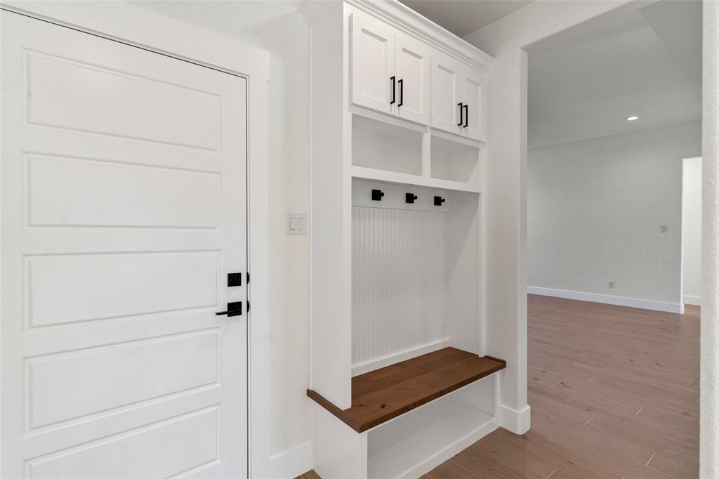 3306 Promenade Court Granbury, TX 76049 - Photo 19 of 40