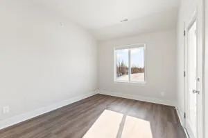 $1,370 | 1215 Corporate Drive, Adrian, MI 49221