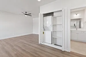 $1,370 | 1215 Corporate Drive, Adrian, MI 49221