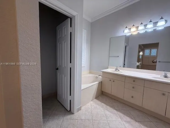 $4,250 | 1538 Winterberry Lane, Weston, FL 33327