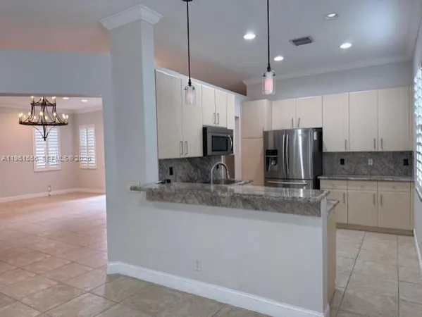 $4,250 | 1538 Winterberry Lane, Weston, FL 33327