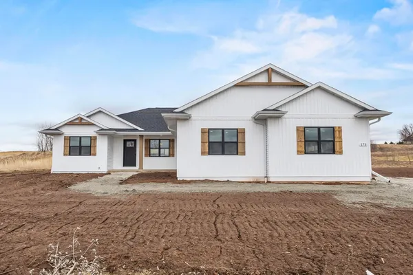 $549,900 | W173 Meadow Ridge Trail, Kaukauna, WI 54130