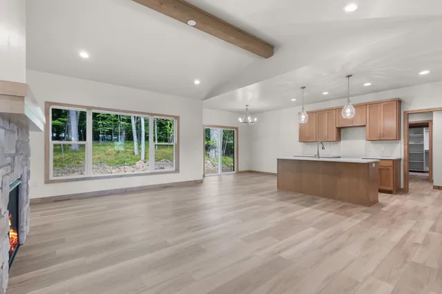 $549,900 | W173 Meadow Ridge Trail, Kaukauna, WI 54130