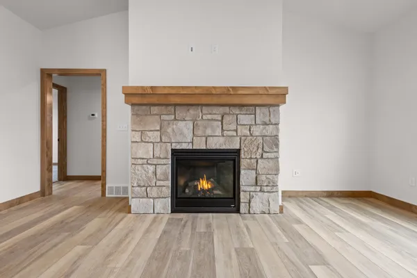 $549,900 | W173 Meadow Ridge Trail, Kaukauna, WI 54130