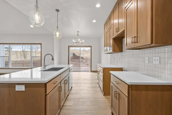 $549,900 | W173 Meadow Ridge Trail, Kaukauna, WI 54130