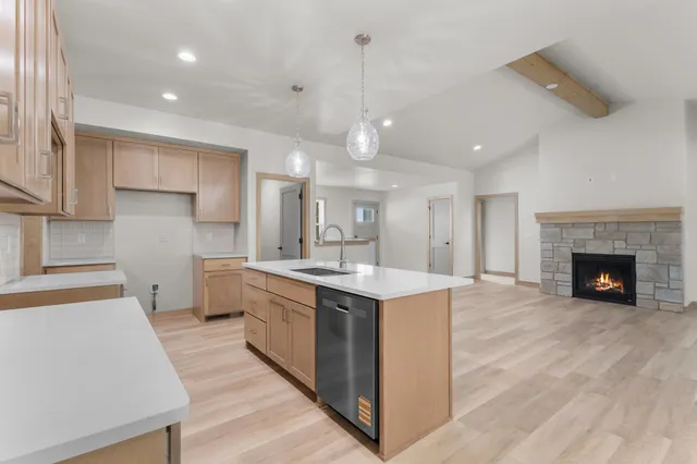 $549,900 | W173 Meadow Ridge Trail, Kaukauna, WI 54130