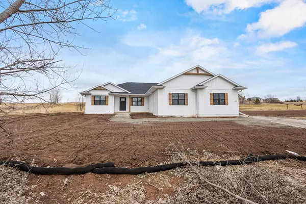 $549,900 | W173 Meadow Ridge Trail, Kaukauna, WI 54130