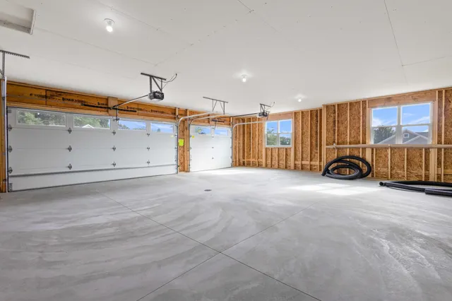 $549,900 | W173 Meadow Ridge Trail, Kaukauna, WI 54130