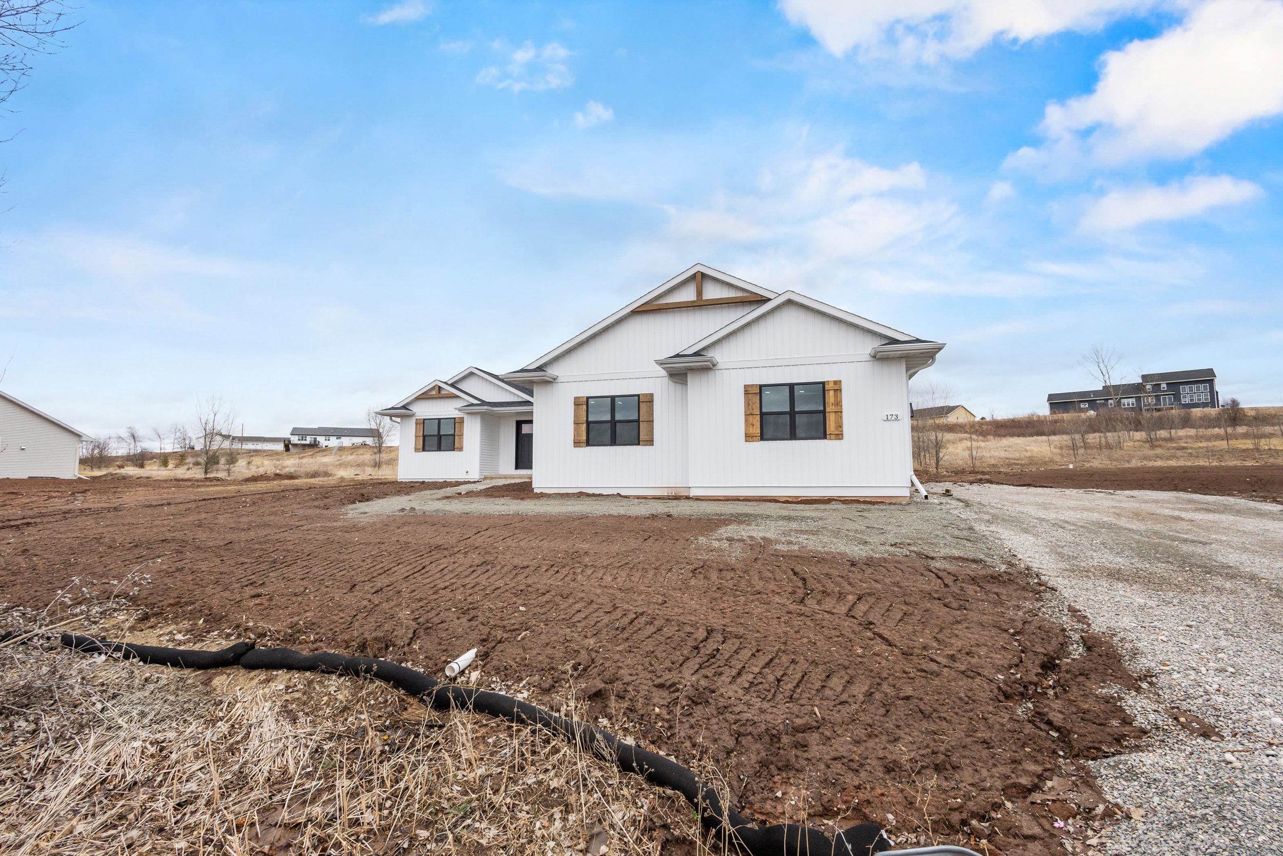 W173 Meadow Ridge Trail Kaukauna, WI 54130 - Photo 4 of 51