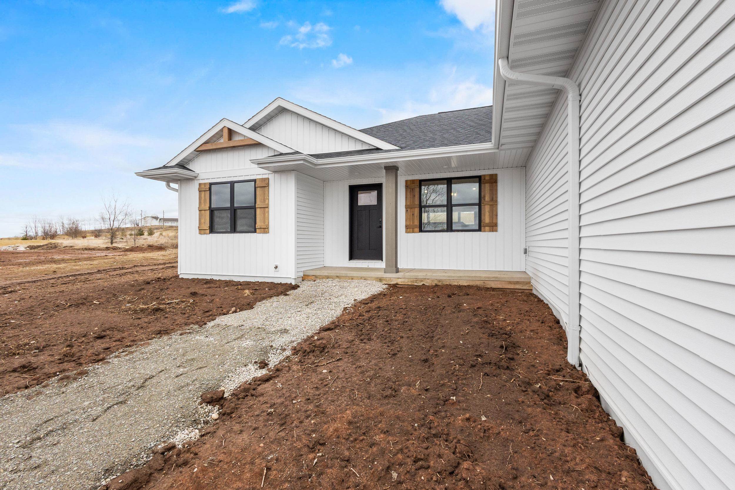 W173 Meadow Ridge Trail Kaukauna, WI 54130 - Photo 6 of 51