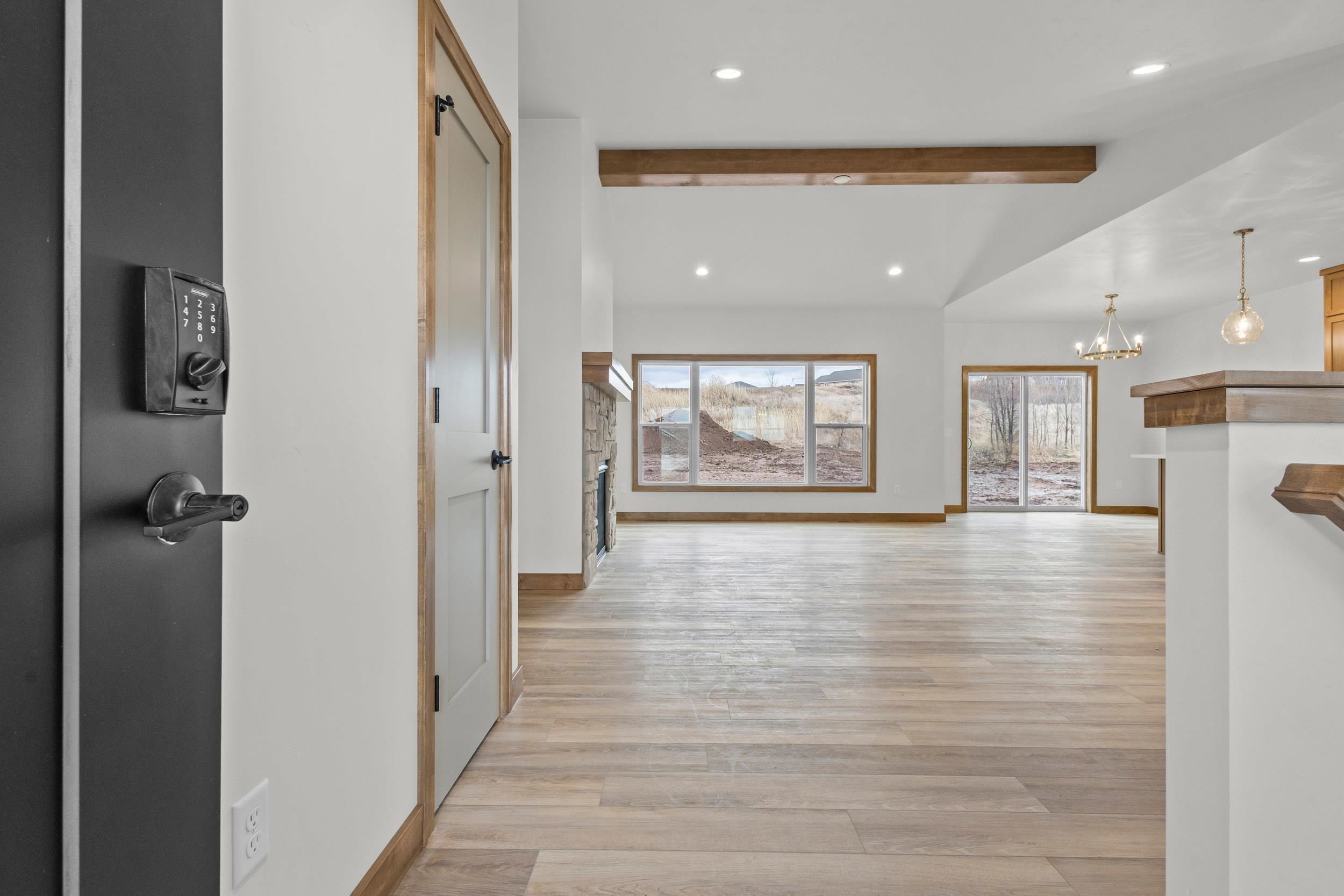 W173 Meadow Ridge Trail Kaukauna, WI 54130 - Photo 9 of 51