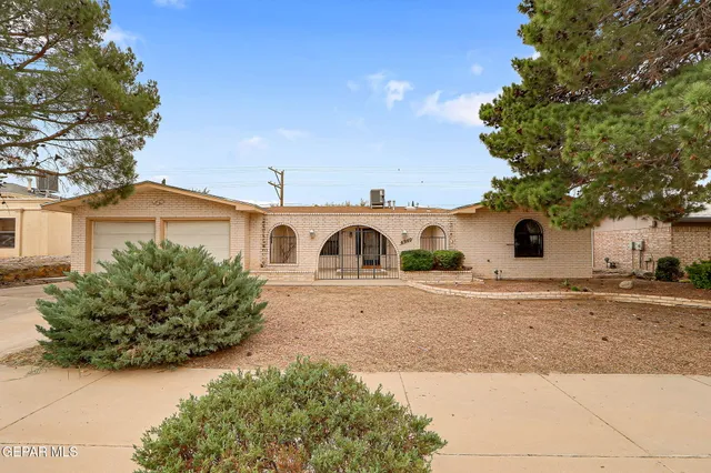 $319,000 | 6940 Villa Hermosa Drive, El Paso, TX 79912