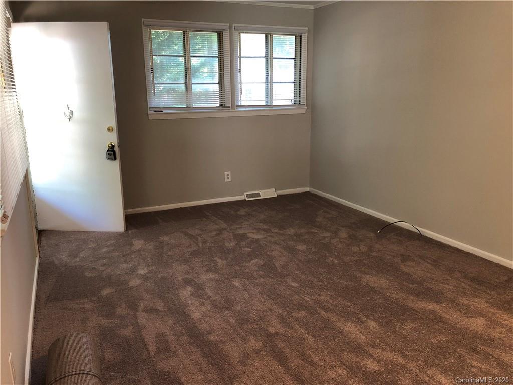 3012 Minnesota Road Charlotte, NC 28208 - Photo 3 of 31