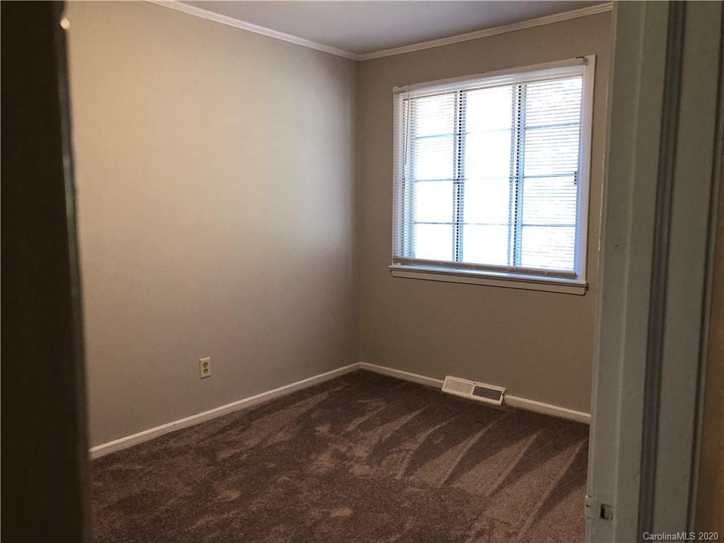 3012 Minnesota Road Charlotte, NC 28208 - Photo 7 of 31