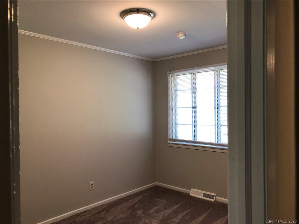 3012 Minnesota Road Charlotte, NC 28208 - Photo 8 of 31