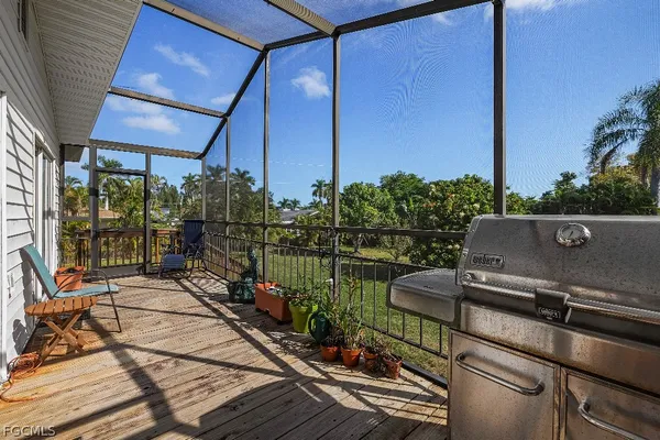 $299,500 | 5888 Sea Bass Road, Bokeelia, FL 33922