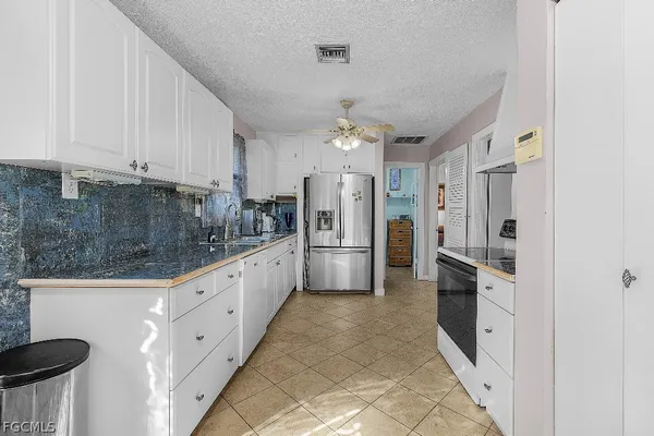 $299,500 | 5888 Sea Bass Road, Bokeelia, FL 33922