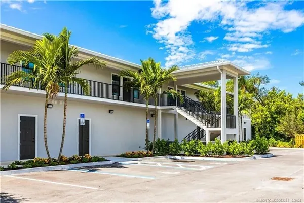 $2,300 | 3375 Southwest Mapp Road, Unit 204, Palm City, FL 34990