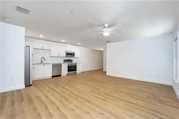 $2,300 | 3375 Southwest Mapp Road, Unit 204, Palm City, FL 34990