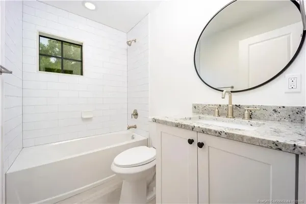 $2,300 | 3375 Southwest Mapp Road, Unit 204, Palm City, FL 34990