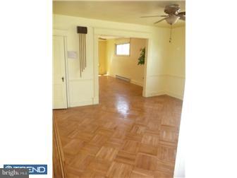 7045 Georgian Road Philadelphia, PA 19138 - Photo 6 of 12 Dining Room