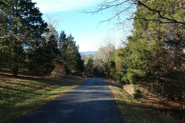547 Sprinkle Road Fincastle, VA 24090 - Photo 40 of 43 547 Sprinkle Road Fincastle VA-large-042