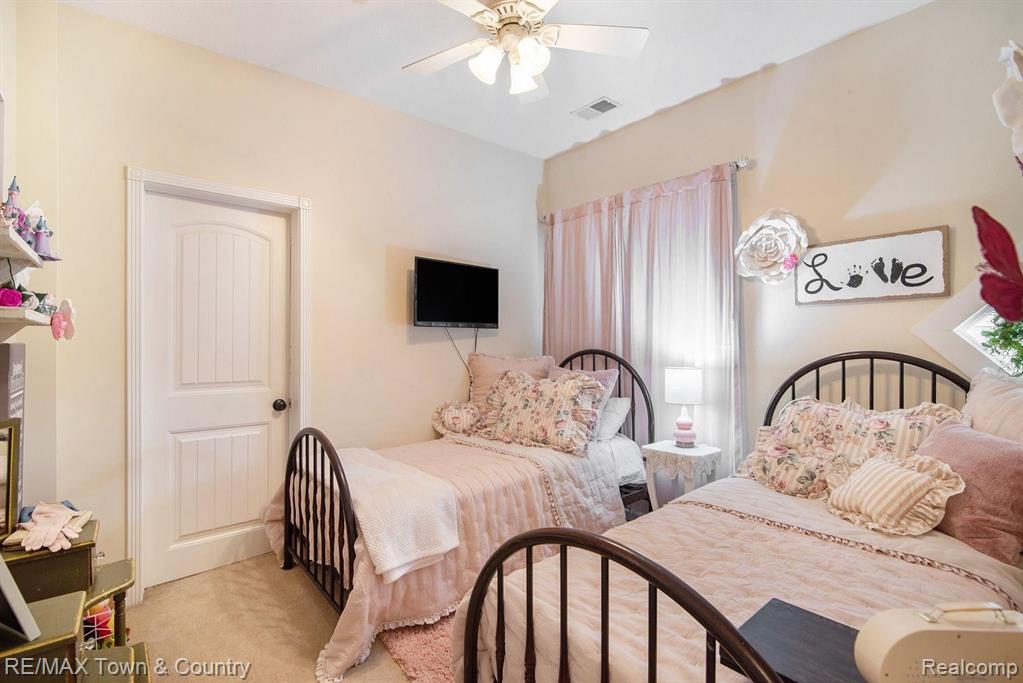 415 West Main Street Flushing, MI 48433 - Photo 27 of 37